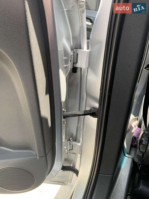 Минивэн Opel Zafira 2006 в Луцке