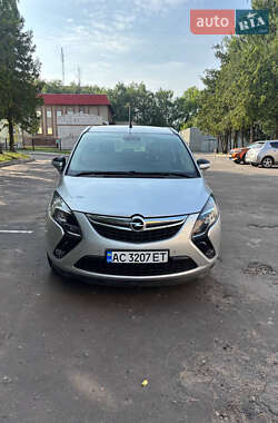 Минивэн Opel Zafira 2013 в 
