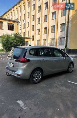 Минивэн Opel Zafira 2013 в 