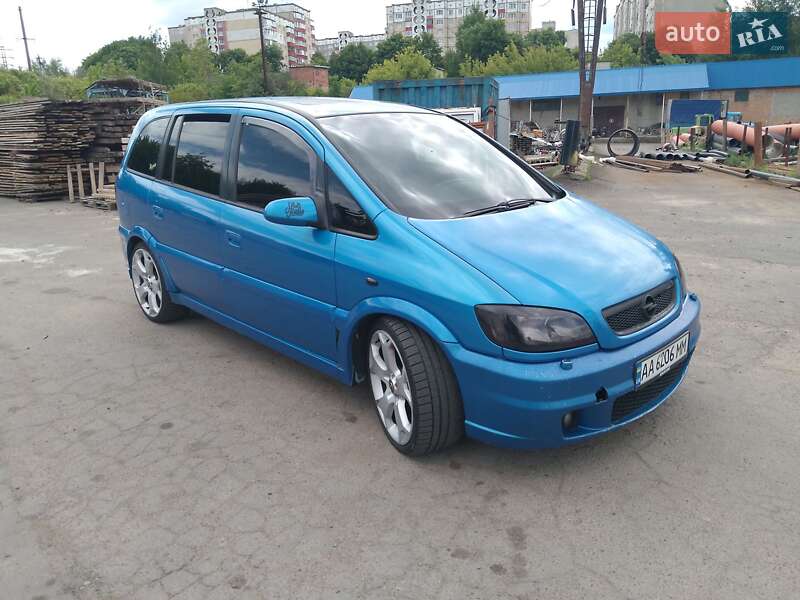 Мінівен Opel Zafira 2002 в Рівному