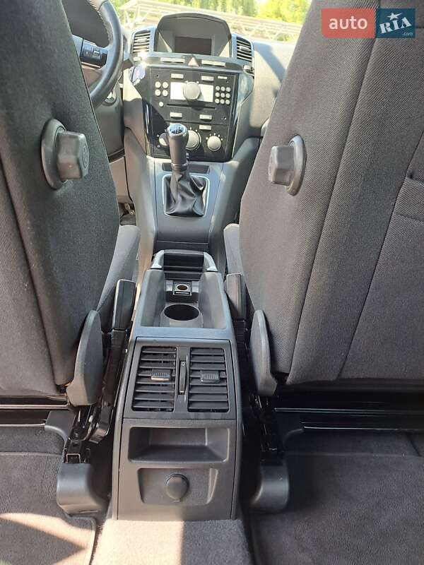 Мінівен Opel Zafira 2010 в Луцьку