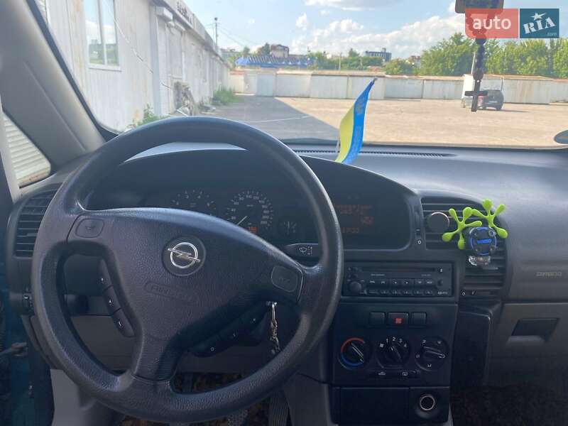 Минивэн Opel Zafira 2001 в Луцке фото 10 Минивэн Opel Zafira 2001 в Луцке