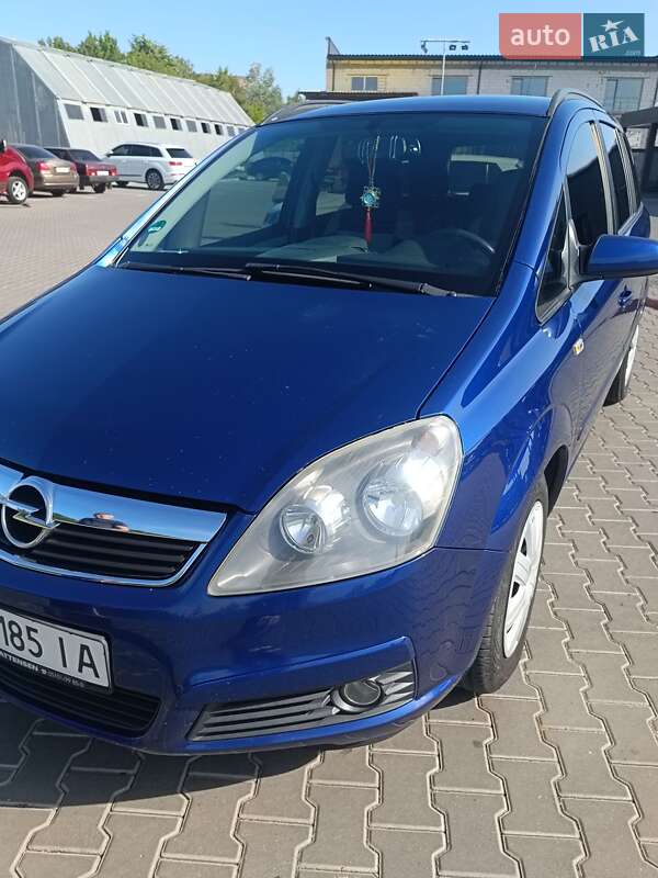 Минивэн Opel Zafira 2005 в Виннице