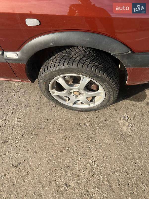 Мінівен Opel Zafira 2000 в Ужгороді