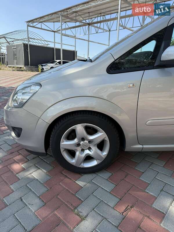 Мінівен Opel Zafira 2009 в Білій Церкві