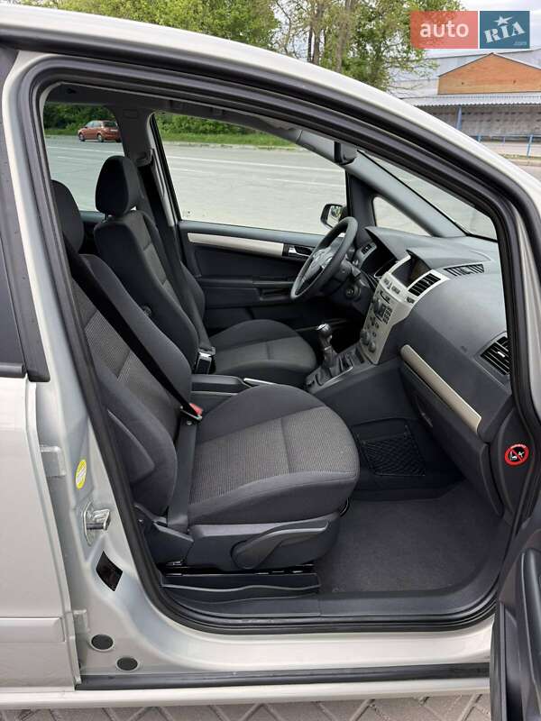 Мінівен Opel Zafira 2009 в Білій Церкві