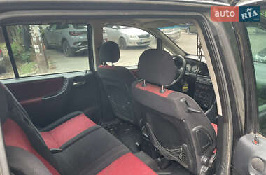 Минивэн Opel Zafira 2000 в 