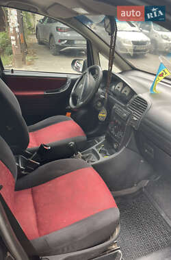 Минивэн Opel Zafira 2000 в 