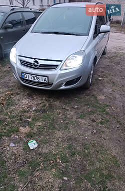 Минивэн Opel Zafira 2013 в Изюме