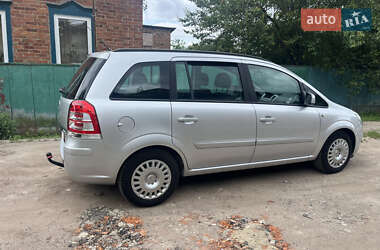 Минивэн Opel Zafira 2009 в 