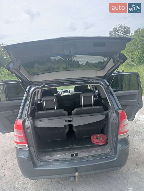 Мінівен Opel Zafira 2008 в Здолбуніві