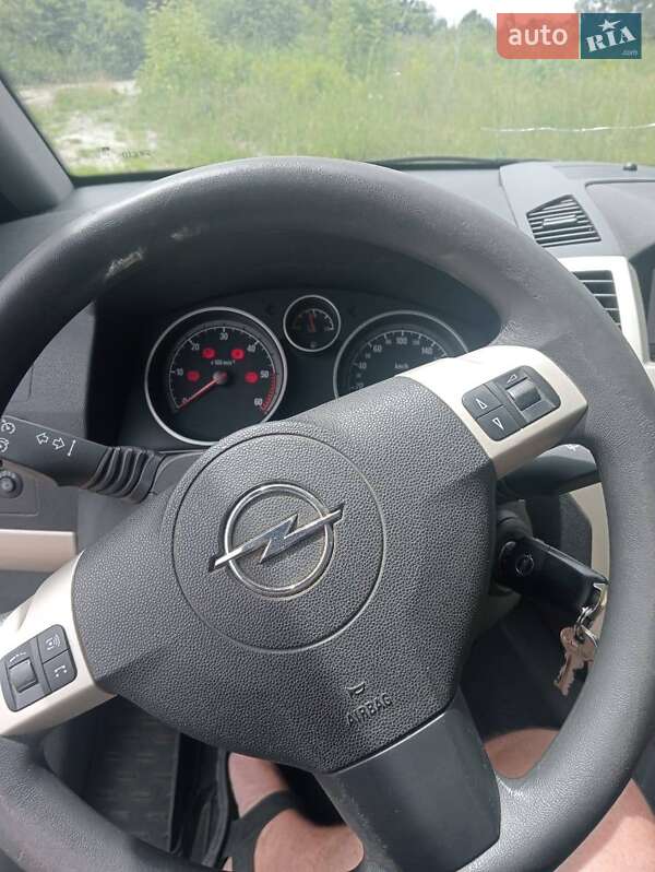 Мінівен Opel Zafira 2008 в Здолбуніві