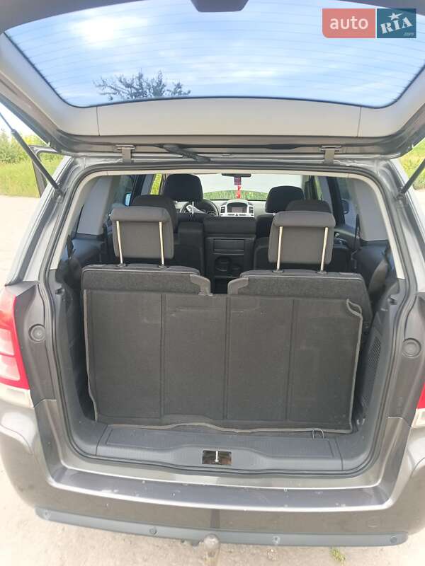 Минивэн Opel Zafira 2009 в Ровно фото 8 Минивэн Opel Zafira 2009 в Ровно