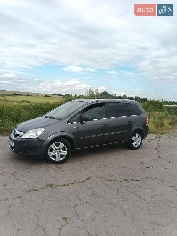 Минивэн Opel Zafira 2009 в Ровно фото 2 Минивэн Opel Zafira 2009 в Ровно