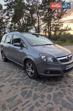 Минивэн Opel Zafira 2006 в Березному