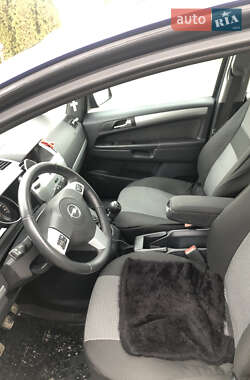 Минивэн Opel Zafira 2012 в 