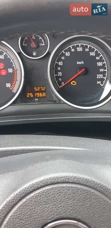 Минивэн Opel Zafira 2009 в Броварах