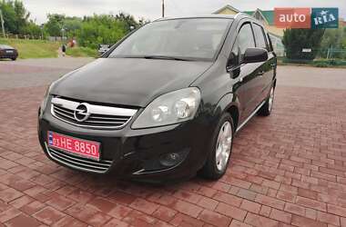 Минивэн Opel Zafira 2011 в Луцке