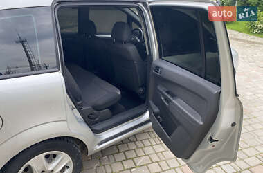 Мікровен Opel Zafira 2012 в 