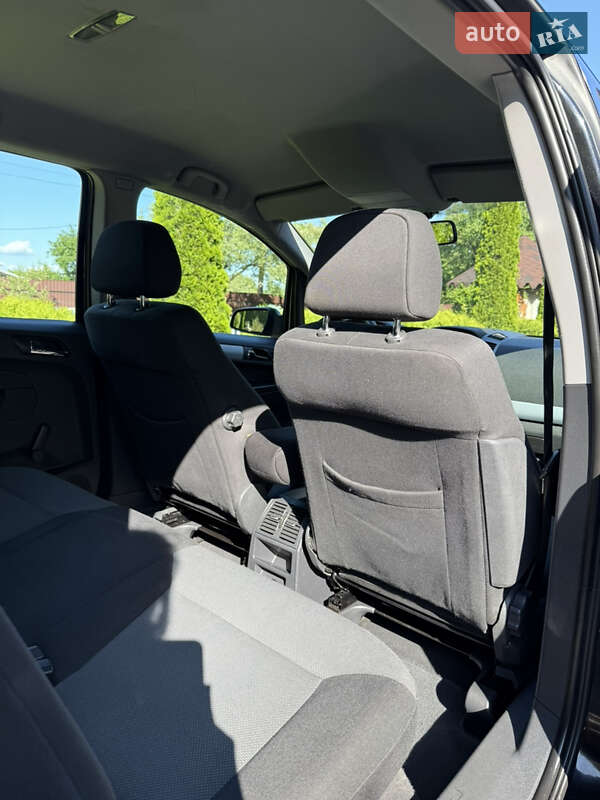 Минивэн Opel Zafira 2006 в Косове