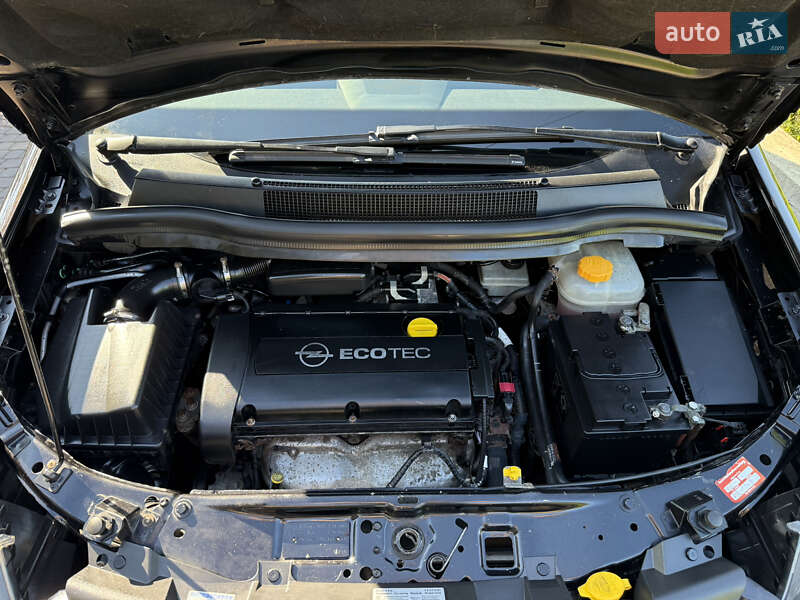 Минивэн Opel Zafira 2006 в Косове