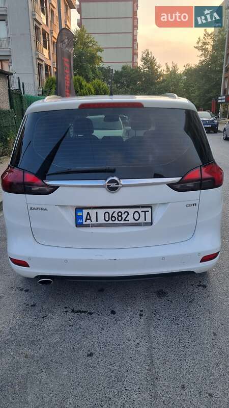 Мінівен Opel Zafira 2016 в Києві