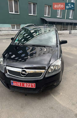 Минивэн Opel Zafira 2007 в Харькове