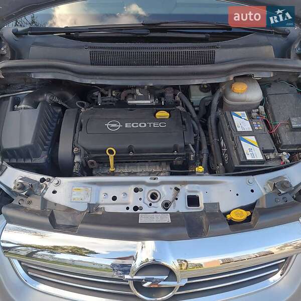 Минивэн Opel Zafira 2009 в Ахтырке