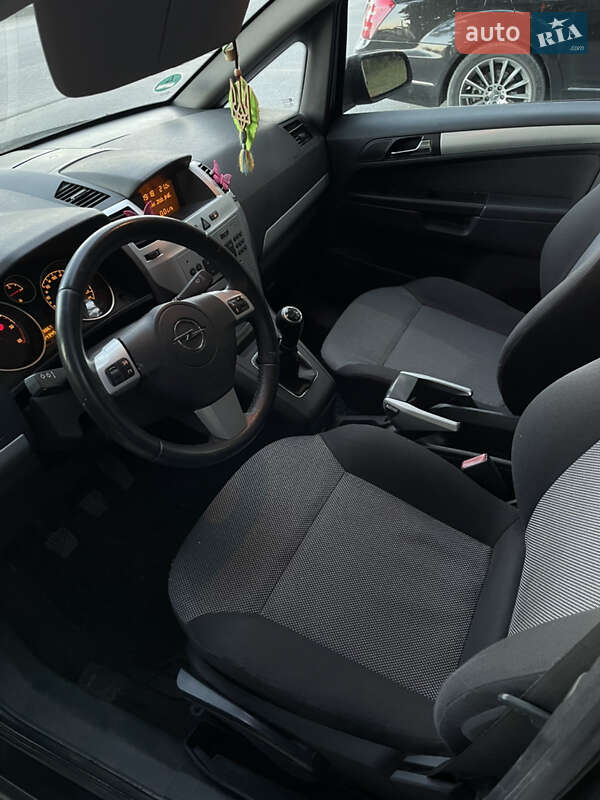 Мінівен Opel Zafira 2009 в Суховолі