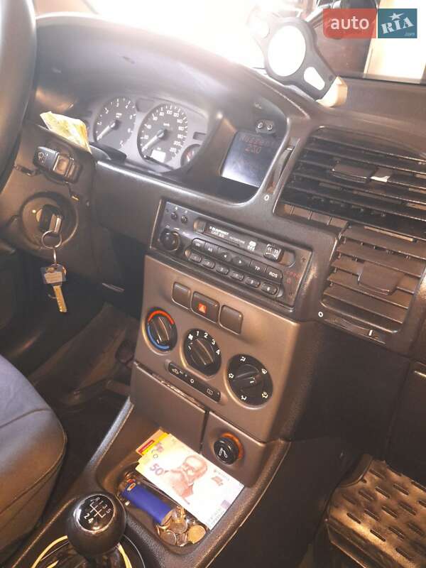 Минивэн Opel Zafira 2005 в Черновцах