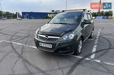Минивэн Opel Zafira 2011 в Днепре
