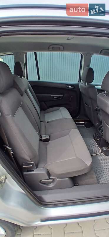 Минивэн Opel Zafira 2009 в Летичеве