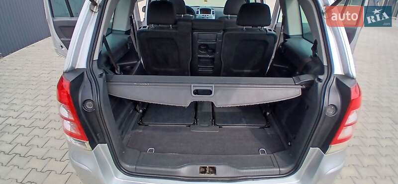 Минивэн Opel Zafira 2009 в Летичеве