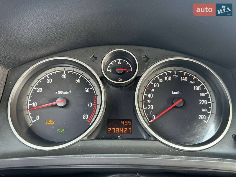 Минивэн Opel Zafira 2009 в Киеве