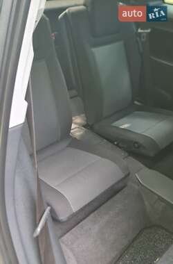 Минивэн Opel Zafira 2011 в 