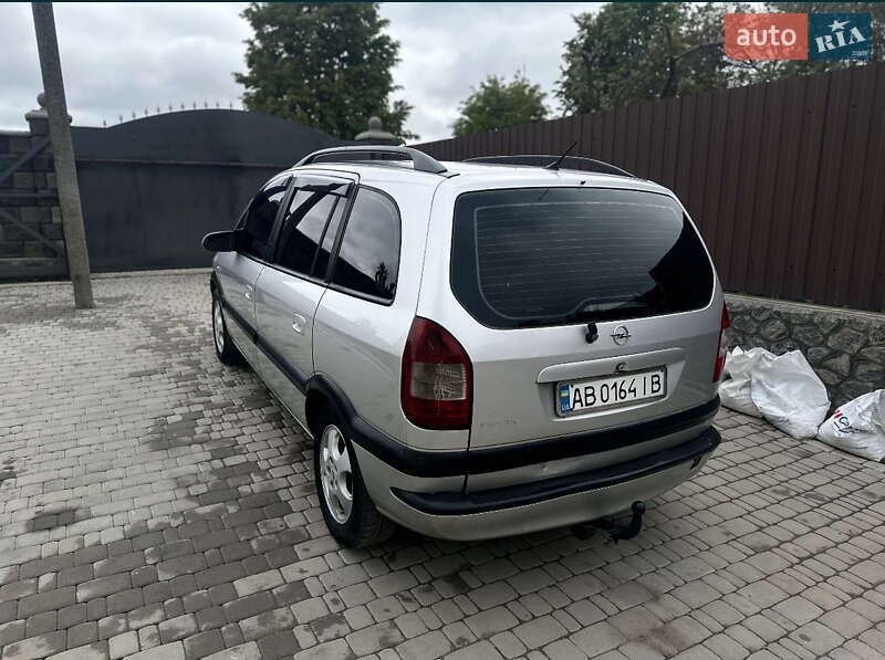 Минивэн Opel Zafira 2003 в Тульчине