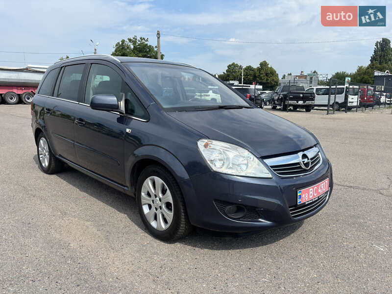 Минивэн Opel Zafira 2010 в Белой Церкви