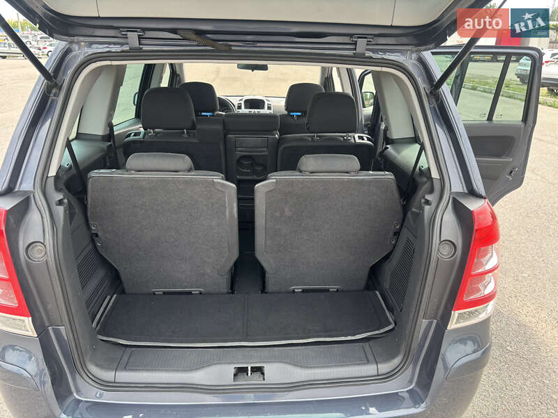 Минивэн Opel Zafira 2010 в Белой Церкви