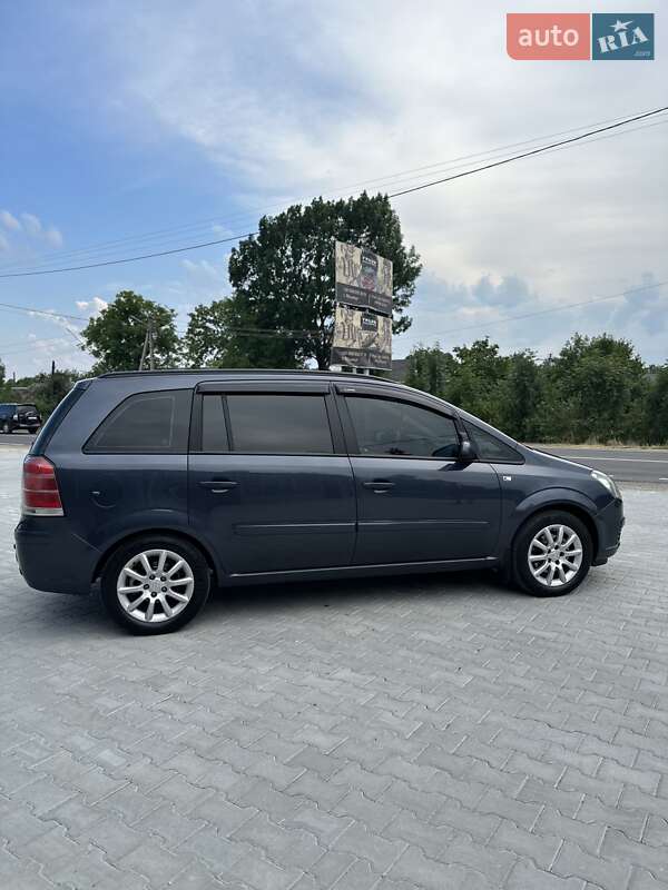 Минивэн Opel Zafira 2007 в Надворной