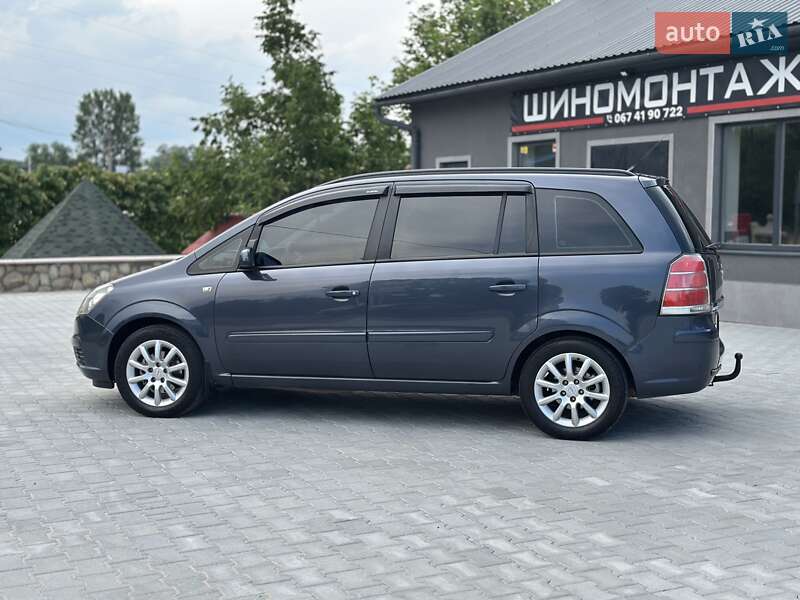 Минивэн Opel Zafira 2007 в Надворной