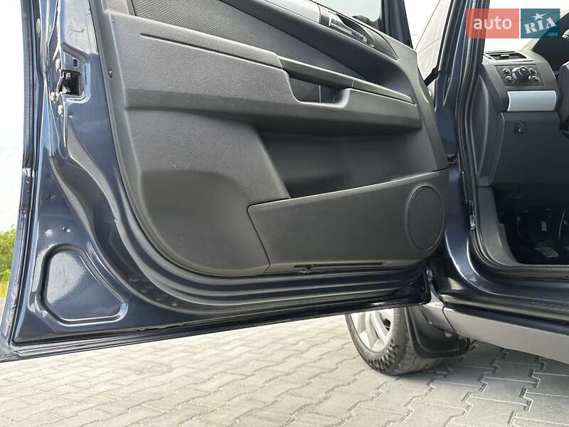 Минивэн Opel Zafira 2007 в Надворной