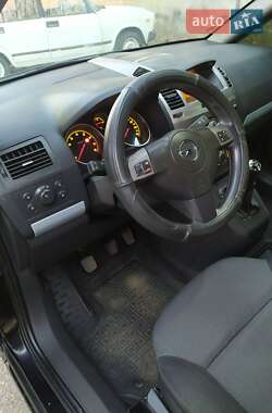 Минивэн Opel Zafira 2006 в 