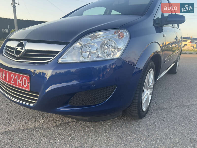 Мінівен Opel Zafira 2009 в Білій Церкві