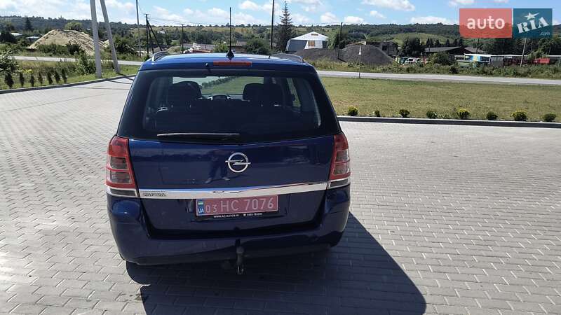 Минивэн Opel Zafira 2008 в Золочеве