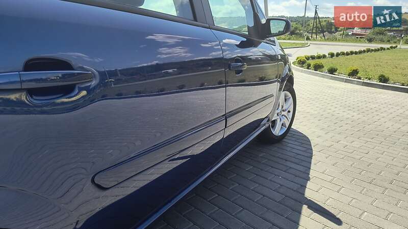 Минивэн Opel Zafira 2008 в Золочеве