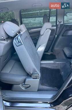 Минивэн Opel Zafira 2010 в 