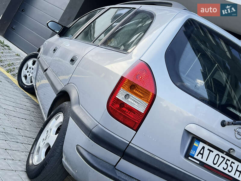 Минивэн Opel Zafira 2002 в Ивано-Франковске