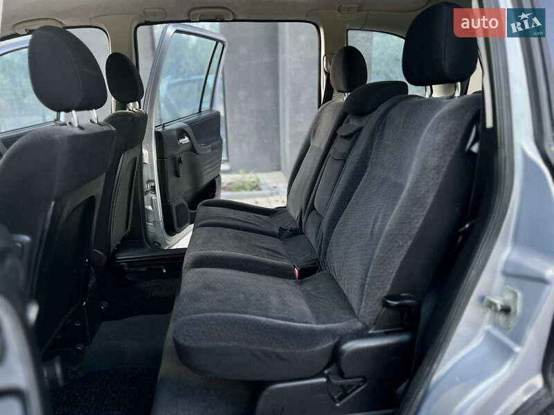Минивэн Opel Zafira 2002 в Ивано-Франковске