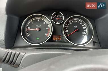 Минивэн Opel Zafira 2008 в 