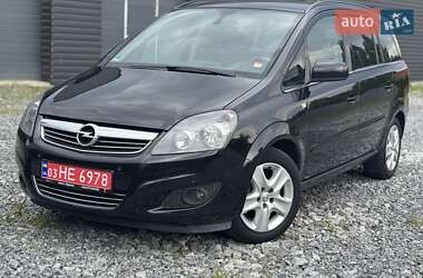 Минивэн Opel Zafira 2011 в 